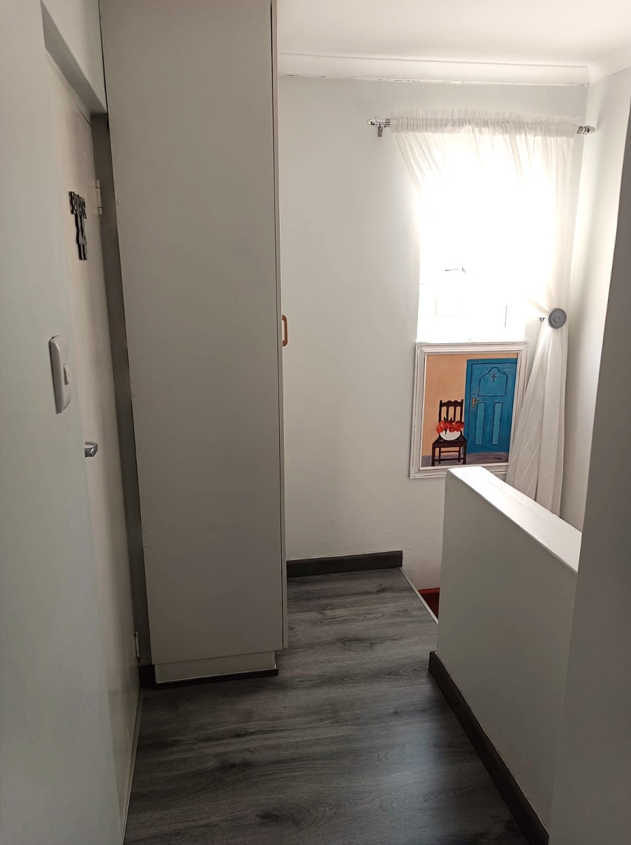 2 Bedroom Property for Sale in Hartenbos Central Western Cape